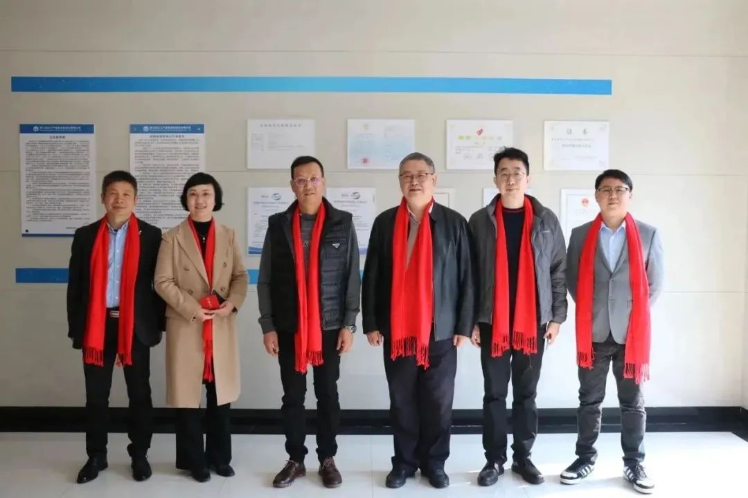 新闻简讯丨龙马精神年,共踏新征程